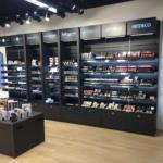 Kaupluse sisustus, kosmeetika display